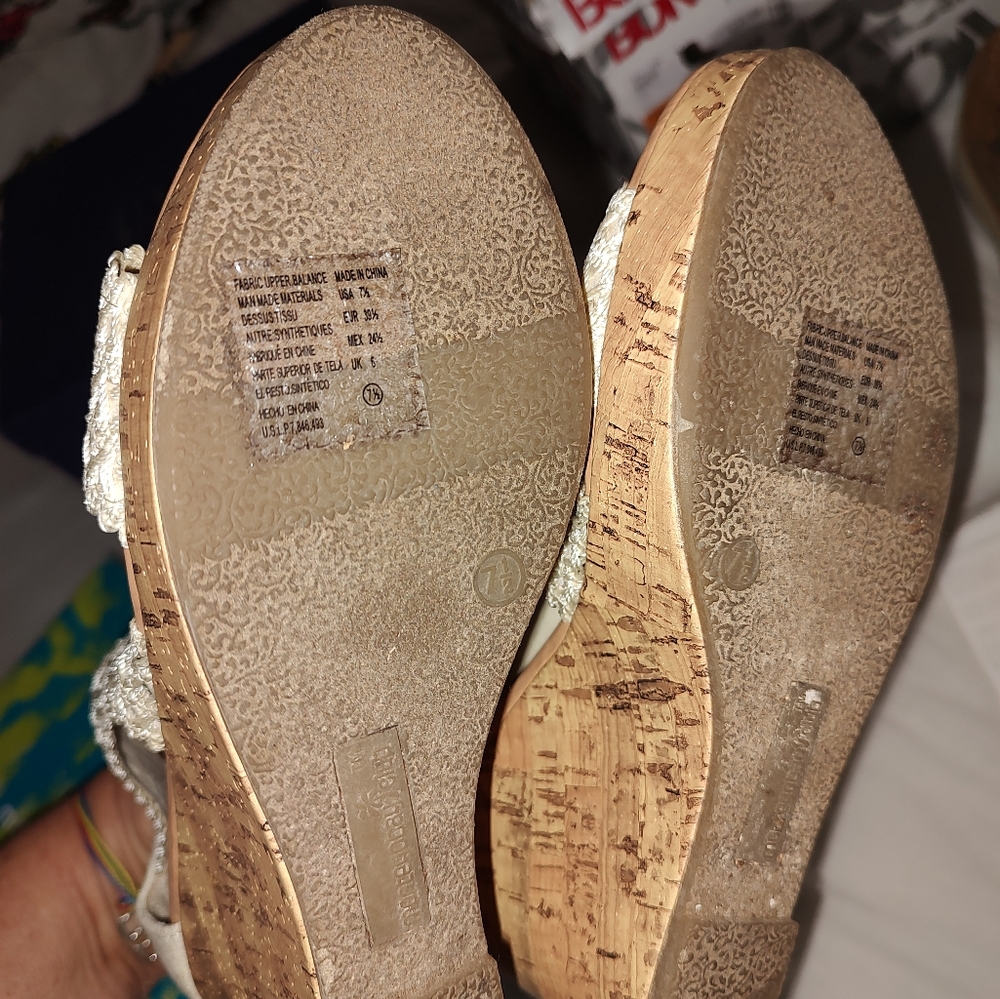 Woman's wedge sandals